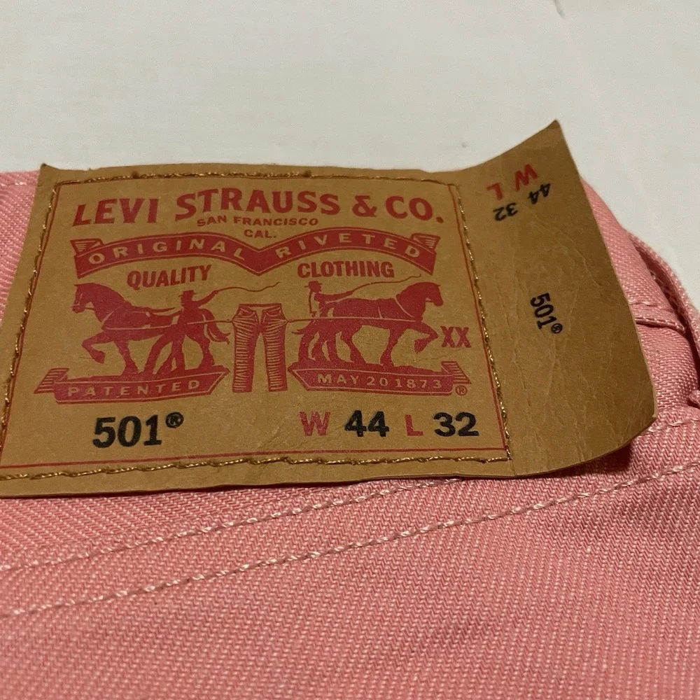 NWOT Levi's 501 Button Fly Men Shorts 44 X 10 Pink DIY‎ Cutoff Frayed Raw Hem